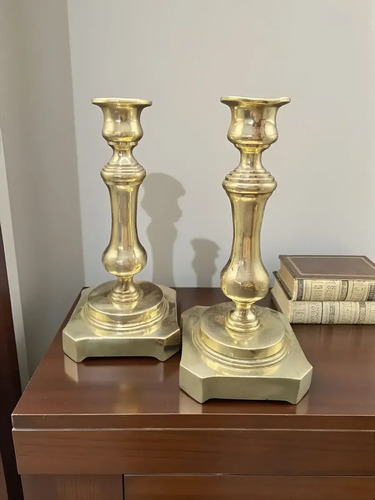Par Candelabros Bronce Antiguos 27 Cm Estilo Clásico Ocre