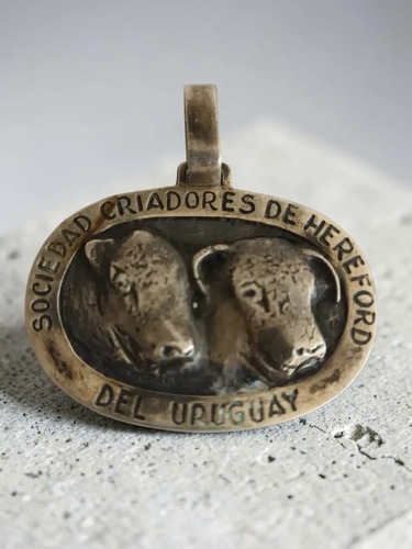 Medalla Plata Hereford Uruguay Grabada Socio 1946 1996